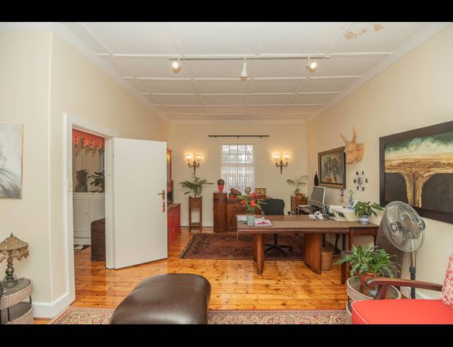 5 BEDROOM HOUSE FOR SALE IN ST GEORGES PARK